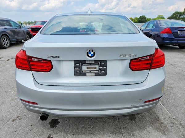 2015 BMW 320