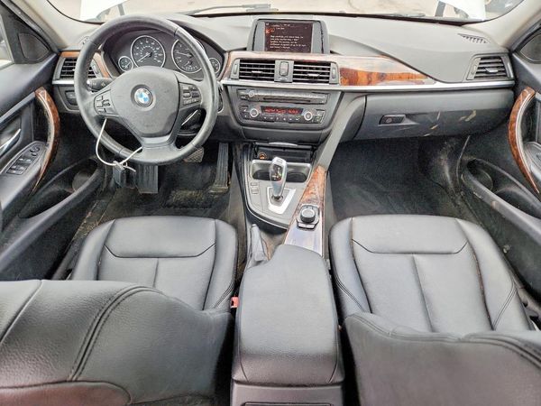 2015 BMW 320