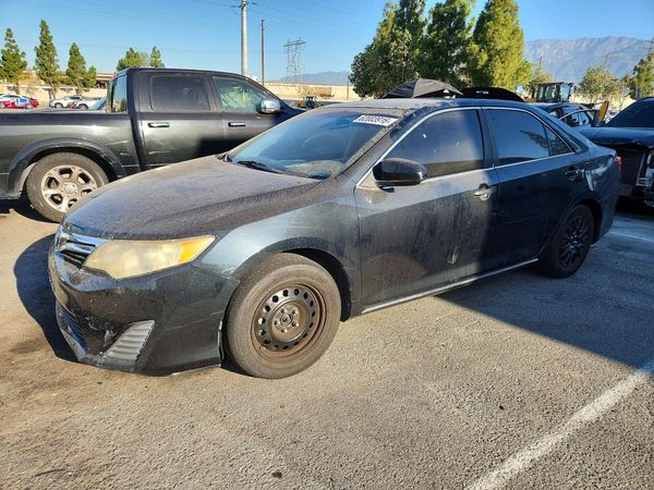 2012 TOYOTA CAMRY
