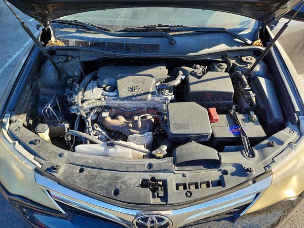 2012 TOYOTA CAMRY