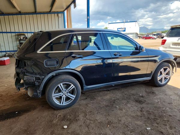 2020 MERCEDES-BENZ GLC GLC300-4M