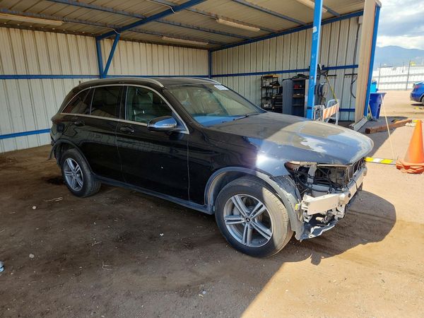 2020 MERCEDES-BENZ GLC GLC300-4M