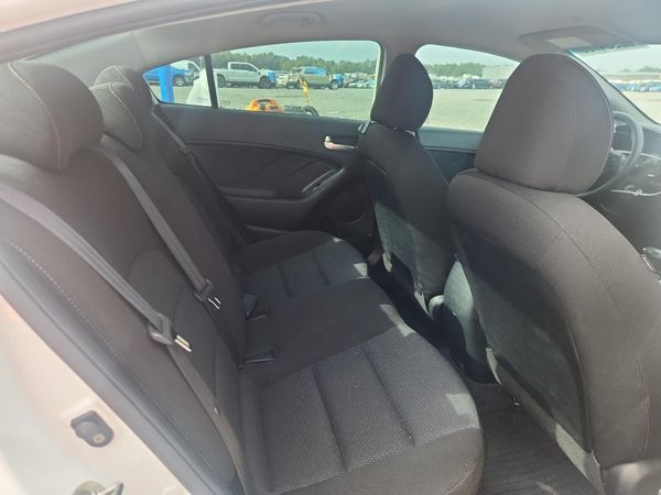 2017 KIA FORTE LX Base