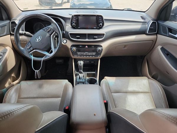 2020 HYUNDAI TUCSON