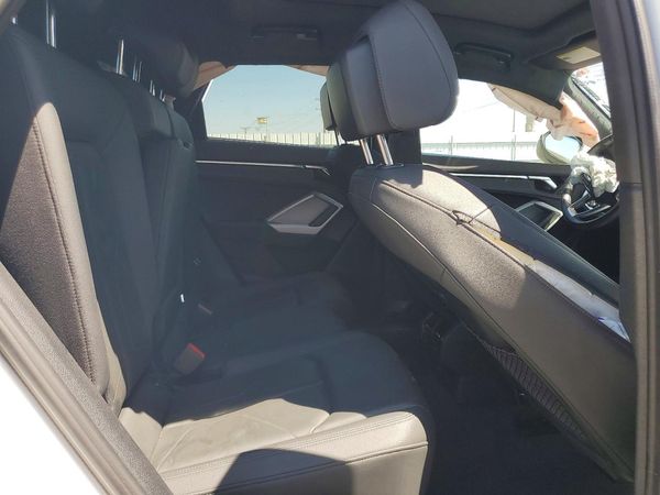 2022 AUDI Q3