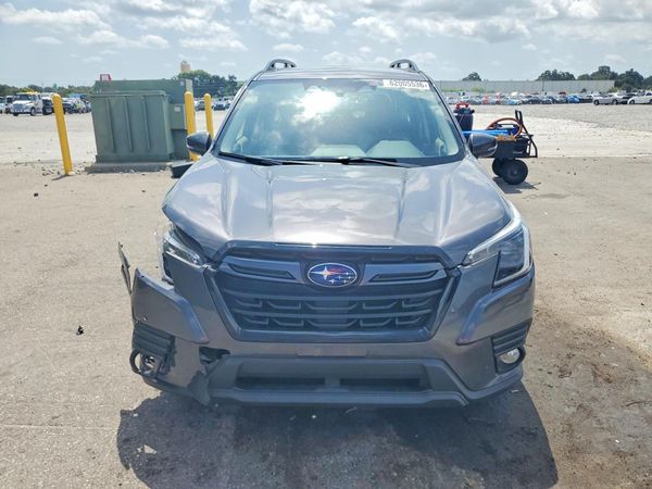 2023 SUBARU FORESTER