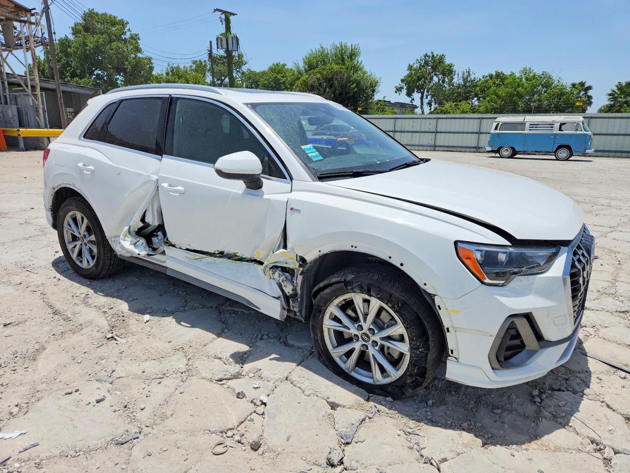 2022 AUDI Q3 S Line quattro Premium