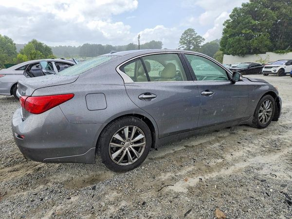 2015 INFINITI Q50