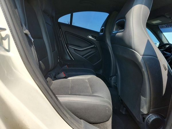 2017 MERCEDES-BENZ CLA