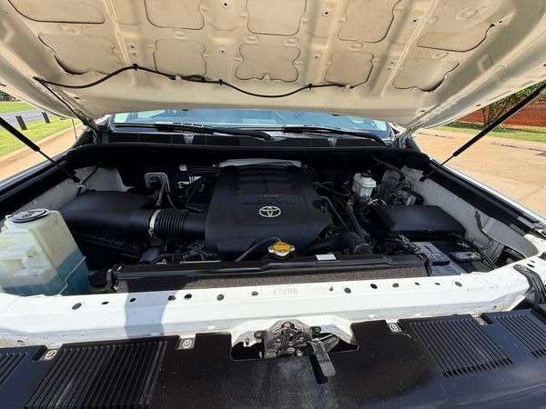 2016 TOYOTA TUNDRA SR/SR5