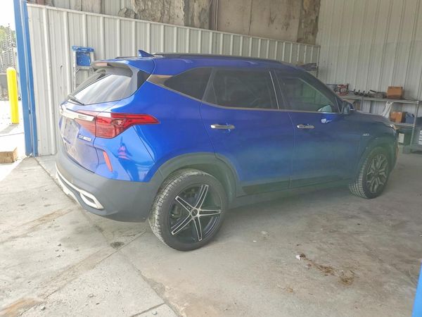 2021 KIA SELTOS SX
