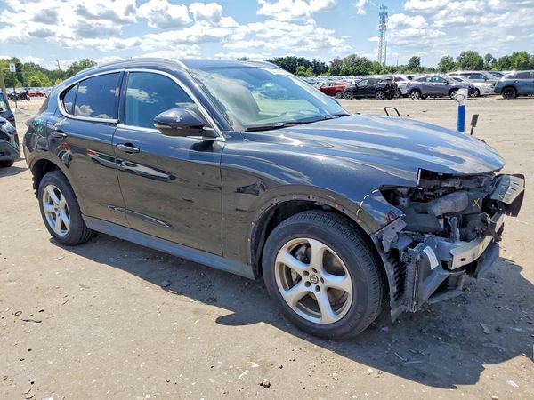 2018 ALFA ROMEO STELVIO