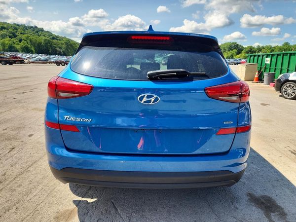 2020 HYUNDAI TUCSON SE