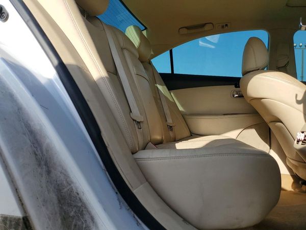 2012 LEXUS ES