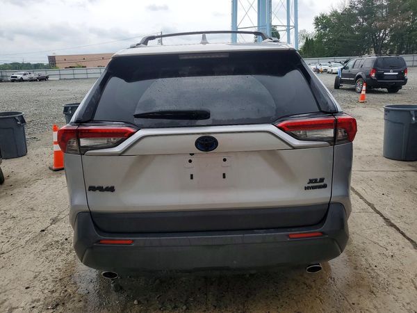 2021 TOYOTA RAV4 XLE HV