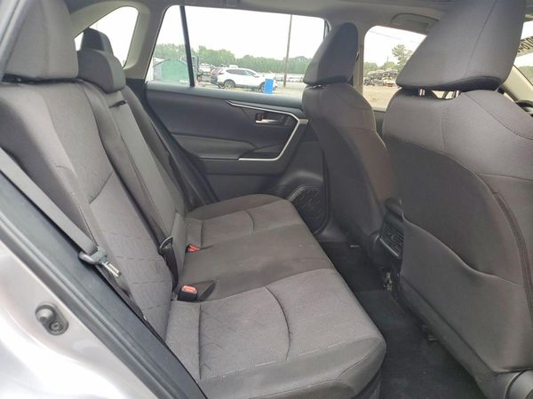 2021 TOYOTA RAV4 XLE HV