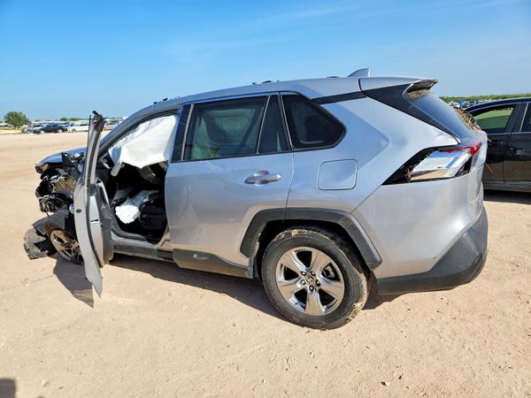 2024 TOYOTA RAV4 XLE — DSRA