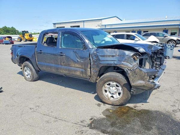2022 TOYOTA TACOMA SR5