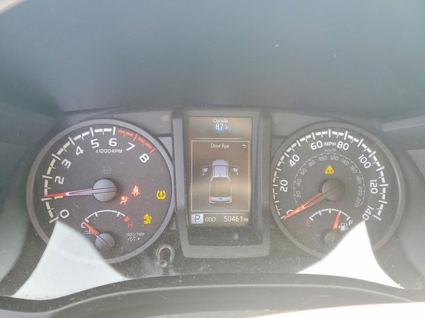 2022 TOYOTA TACOMA SR5