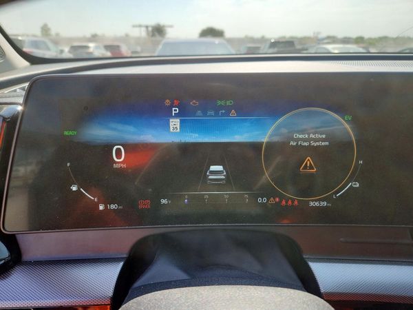 2023 KIA SPORTAGE SX-P