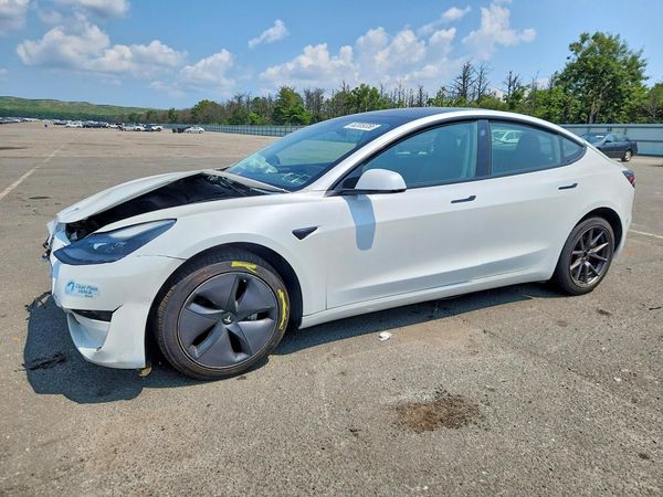 2021 TESLA MODEL 3