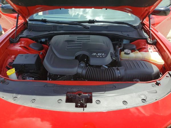 2019 DODGE CHARGER SXT