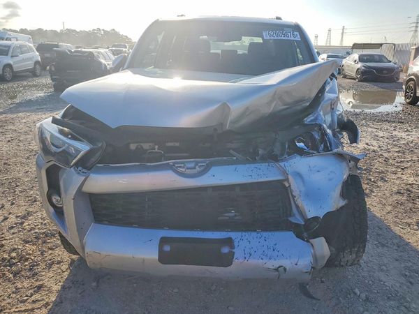 2024 TOYOTA 4RUNNER SR5 Prem