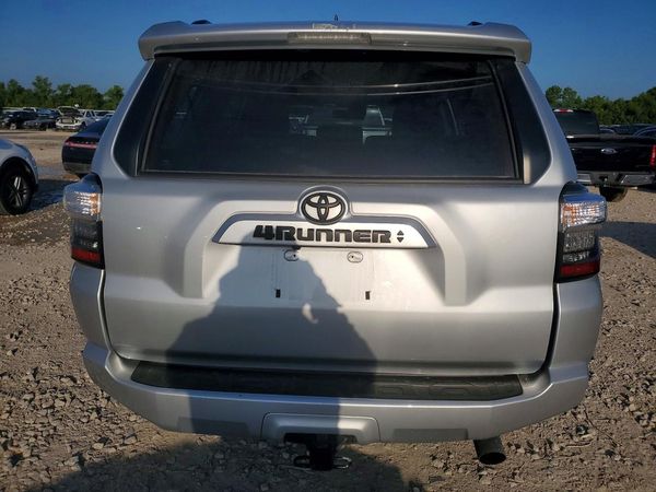 2024 TOYOTA 4RUNNER SR5 Prem