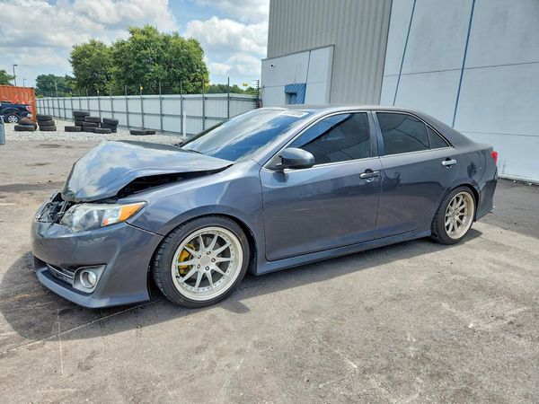 2012 TOYOTA CAMRY