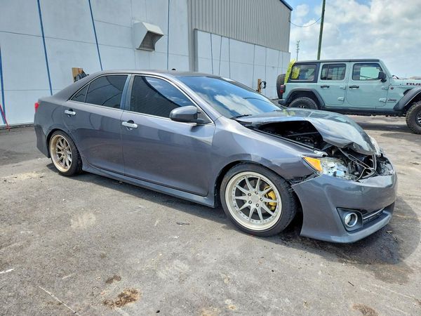 2012 TOYOTA CAMRY