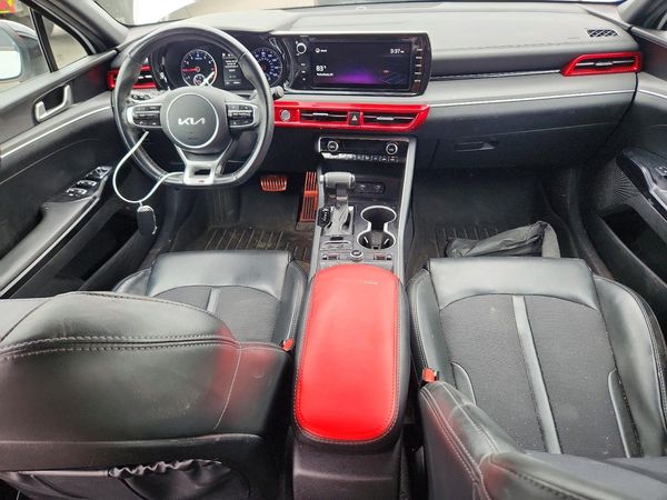 2022 KIA K5 GT-Line