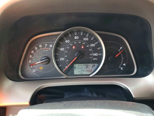 2015 TOYOTA RAV4 LE (X Grade)