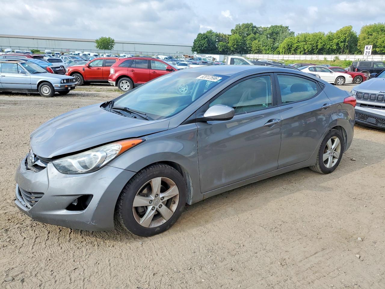2013 HYUNDAI ELANTRA