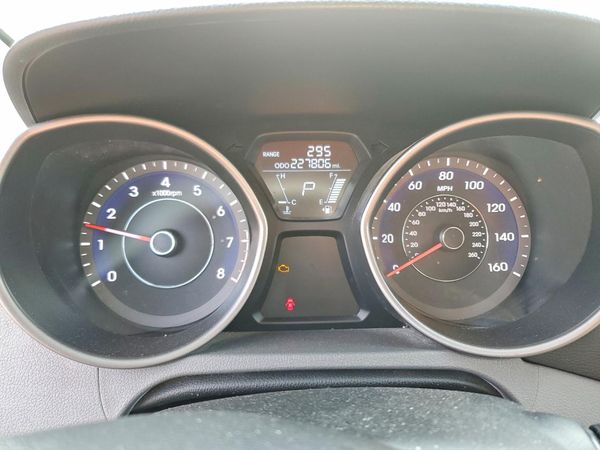 2013 HYUNDAI ELANTRA