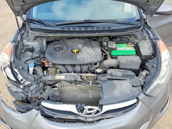 2013 HYUNDAI ELANTRA