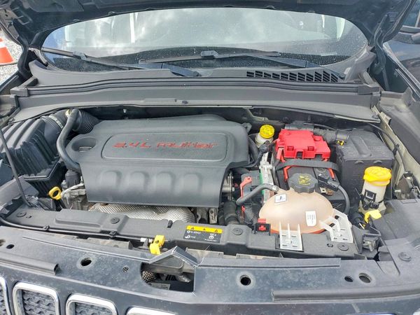 2019 JEEP RENEGADE LATITUDE 4X2