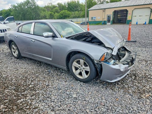 2014 DODGE CHARGER SE