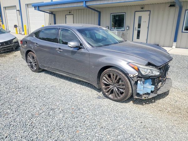 2018 INFINITI Q70L