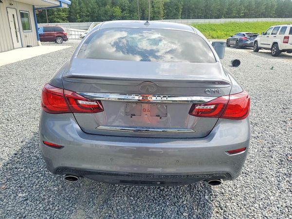 2018 INFINITI Q70L