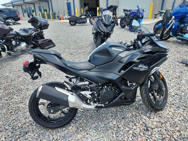 2026 KAWASAKI EX500