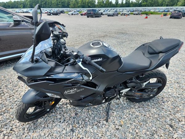 2026 KAWASAKI EX500