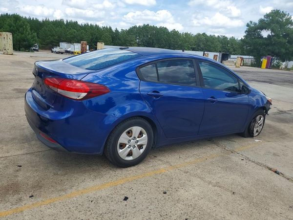 2018 KIA FORTE LX Base