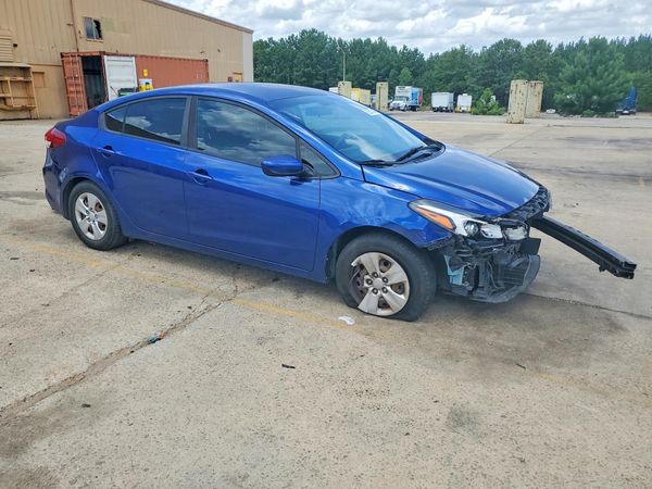 2018 KIA FORTE LX Base
