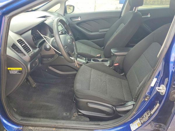 2018 KIA FORTE LX Base