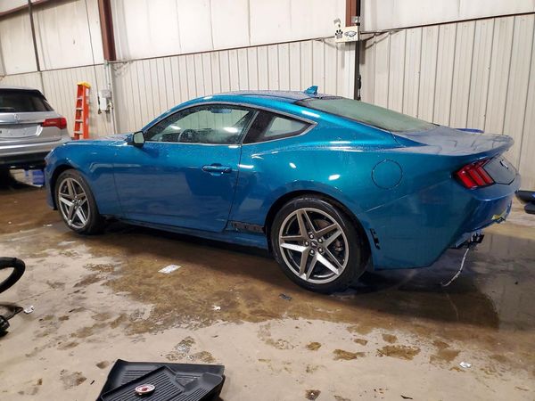 2026 FORD MUSTANG I4