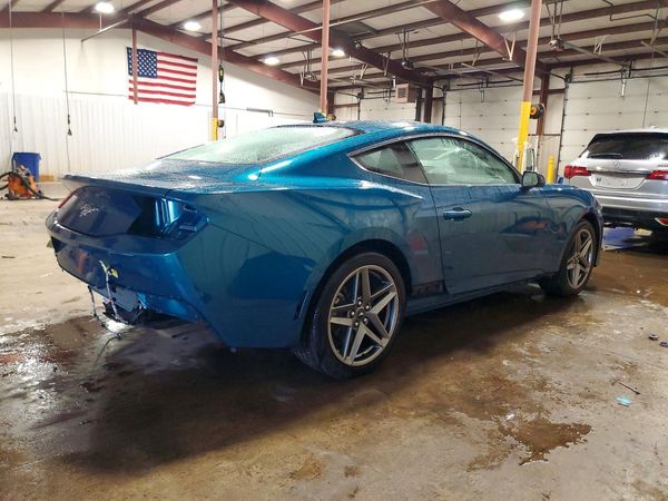 2026 FORD MUSTANG I4