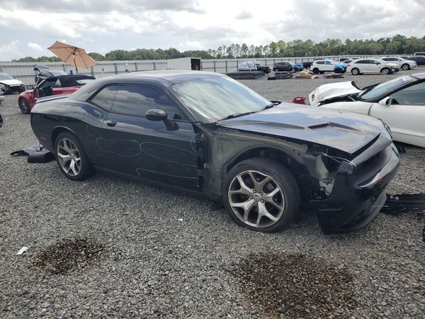 2015 DODGE CHALLENGER SXT Plus