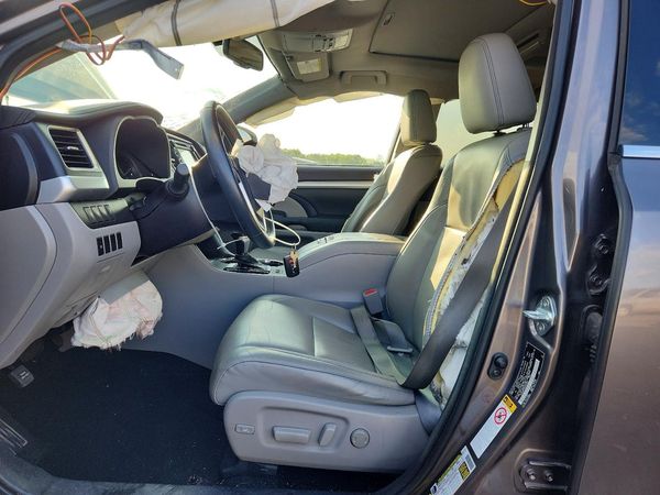 2016 TOYOTA HIGHLANDER Base/Hybrid