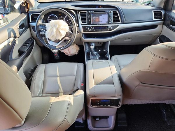 2016 TOYOTA HIGHLANDER Base/Hybrid