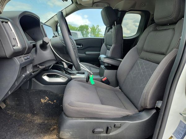 2025 NISSAN FRONTIER